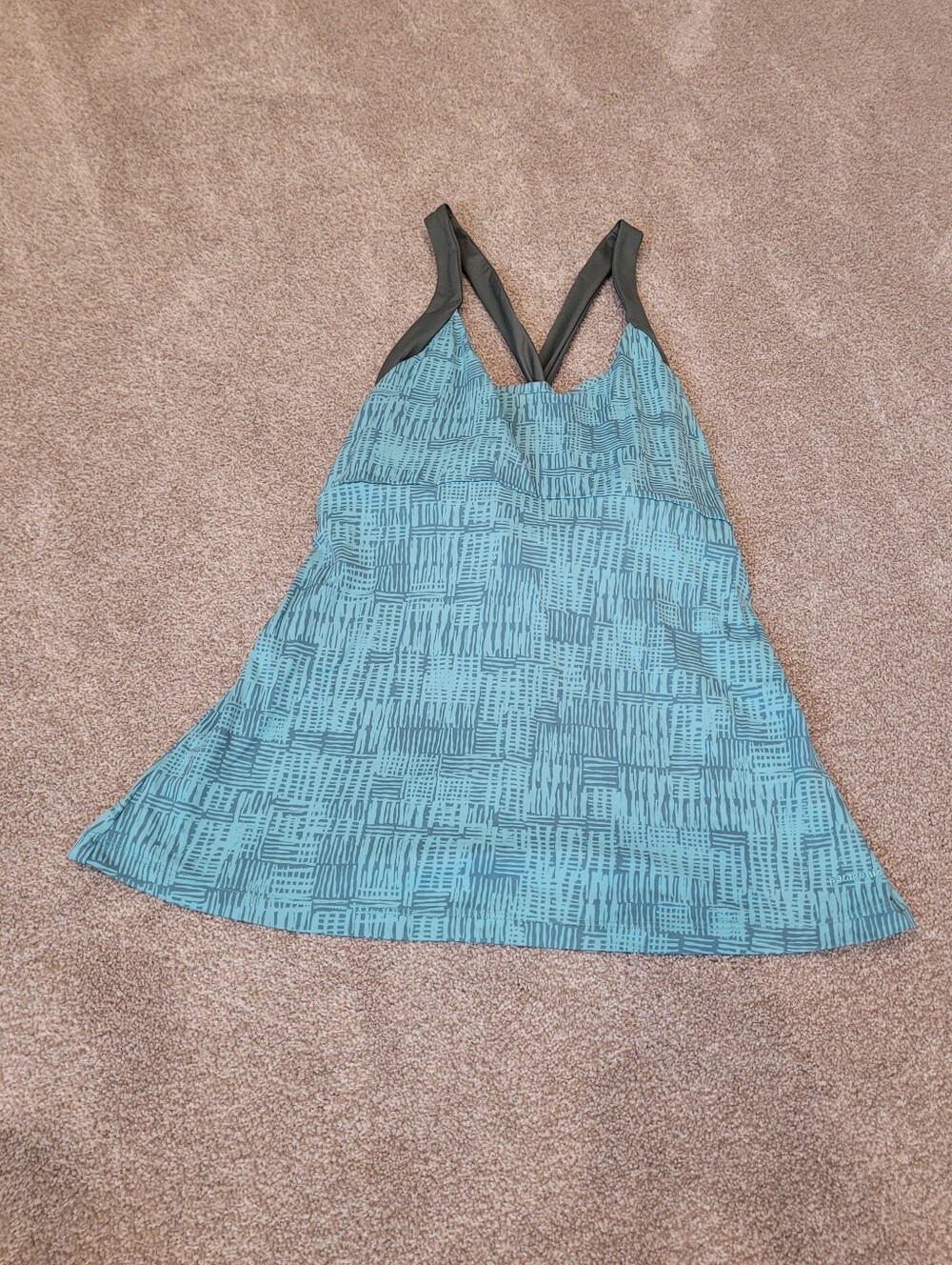 Patagonia Womens Aqua Blue Textured Crossback Tank with Gray Straps Size XL - Picture 2 of 6